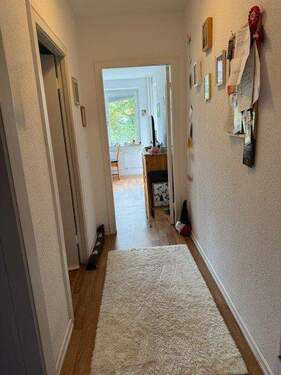Flur - Bitte unsere Fragen beachten! HH-Farmsen, 2,5 Zimmer Wohnung im 1.OG mit Balkon
