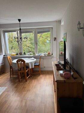 Wohnzimmer - 2 Zimmer Etagenwohnung in Hamburg