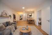 Visualisierung Wohnbereich - Kleines Hof-Idyll: Attraktive Balkon-Wohnung mit EBK in ruhiger Lage