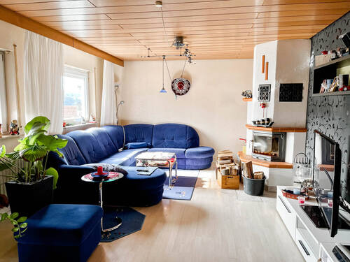 Wohnzimmer Hauptwohnung - 1 Zimmer Doppelhaushälfte zum Kaufen in Künzelsau