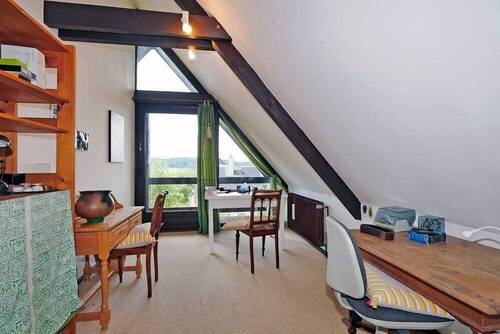 2. Zimmer mit Balkonzugang - 