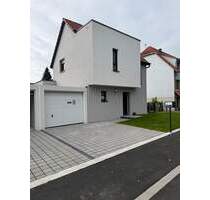 Günstige 4-Raum- Doppelhaushälfte mit luxuriöser Innenausstattung in Weissenburg - Schweigen- Rechtenbach