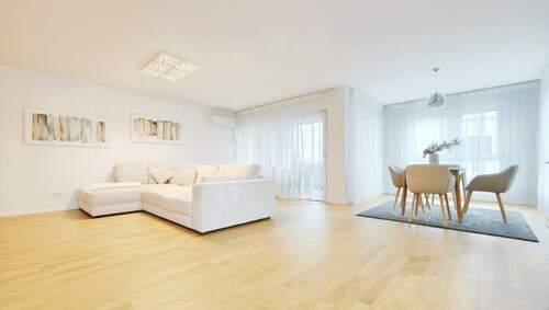 Offener Wohnbereich - 3 Zimmer Etagenwohnung zum Kaufen in Bietigheim-Bissingen