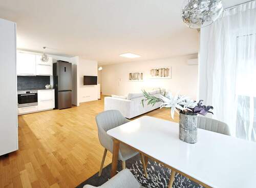 Offener Wohnbereich - Etagenwohnung mit 95,00 m&sup2; in Bietigheim-Bissingen zum Kaufen