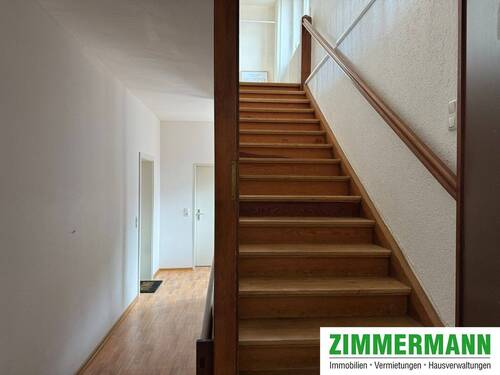 Treppenhaus - 3 Zimmer Etagenwohnung in Bamberg