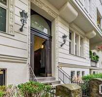 Vermietete Dachgeschosswohnung mit Balkon & Lift im herrschaftlichen Altbau - im begehrten Grunewald - Berlin Schmargendorf