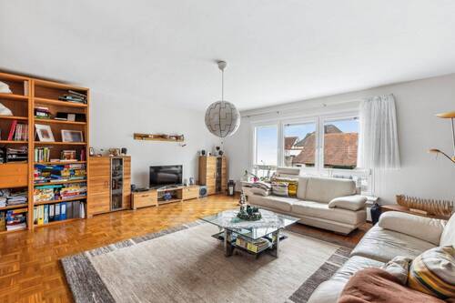 Wohnzimmer - Mehrfamilienhaus, Wohnhaus mit 253,30 m&sup2; in Kriftel zum Kaufen