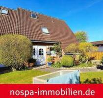 TOP-Doppelhaushälfte mit modernisierter Küche, überdachter Süd-Terrasse, Werkstatt und Doppelcarport - Kropp