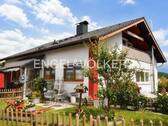 Westansicht - Attraktives 2-3 Familienhaus mit herrlichem Garten, Aussicht + Parkflächen . bestens gepflegt und teilsaniert