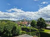 Ausblick vom Dachgeschoss über Ofterdingen - Einfamilienhaus mit 241,00 m&sup2; in Ofterdingen zum Kaufen