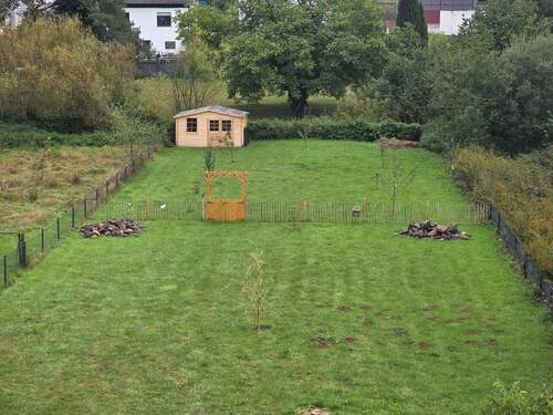 Streuobstwiese - Einfamilienhaus mit 198,00 m&sup2; in Saarwellingen zum Kaufen