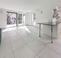 Hausgefühl garantiert: 151 m² Maisonette mit Garten, Souterrain-Terrasse & 2 Tiefgaragen (BJ 2015) - Ludwigsburg Pflugfelden