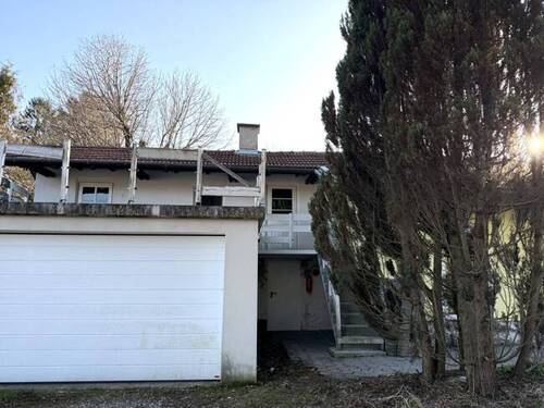 Garage mit möglicher Dachterrasse - 
