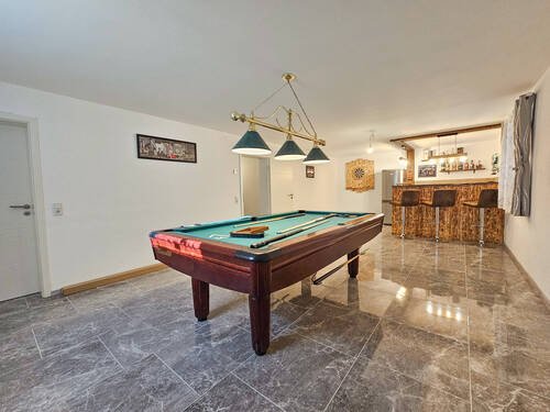 Großzügiger Hobbyraum im UG - 