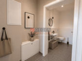 Flur und Gäste-WC – Originalaufnahmen mit stilvoller Home-Staging-Visualisierung - 4 Zimmer Etagenwohnung zum Kaufen in Dortmund