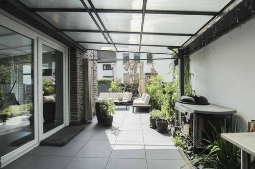 Überdachte Terrasse - 