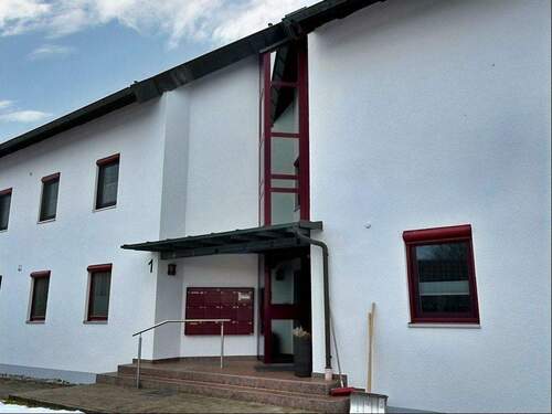 Eingangsbereich - 3 Zimmer Etagenwohnung zum Kaufen in Mönchsroth