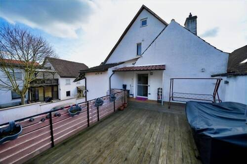 Balkon /Dachterrasse (Ansicht 2) - Einfamilienhaus mit 208,90 m&sup2; in Schaafheim zum Kaufen