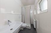 Duschbadezimmer - 