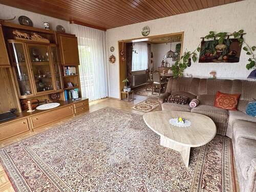 Wohnen - 6 Zimmer Einfamilienhaus in Erlangen