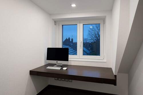 Büro bzw. KiZi Schreibtisch - 