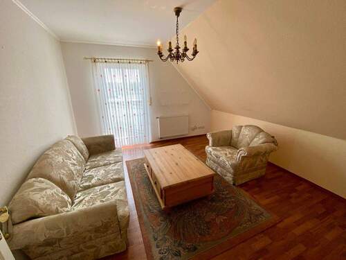 Kinderzimmer mit Zugang zum Balkon - 