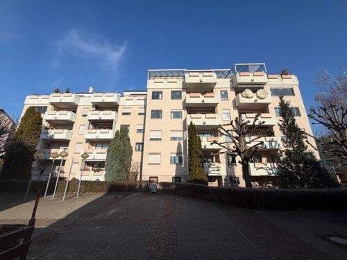 Haus - Schön geschnittene 3,5 Zimmer Wohnung in Tamm