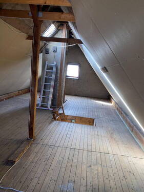 Ausbaureserve Spitzboden - 