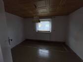 Ankleidezimmer neben dem Schlafzimmer im OG - 