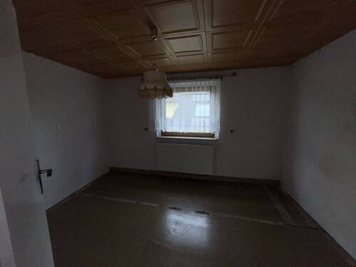 Ankleidezimmer neben dem Schlafzimmer im OG - 