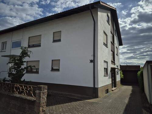 Frontanschit 2 - Neue Heizung gefällig - ist da!! Tolles Grundstück-ist da! Haus - ist da! Also - loslegen!!