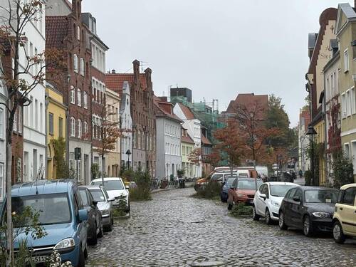 Nachbarschaft - Etagenwohnung mit 35,00 m² in Lübeck zum Kaufen