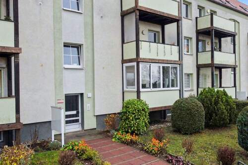 Eingang und Wintergarten - 