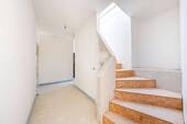 Flur / Aufgang Dachterrasse IST Zustand - 