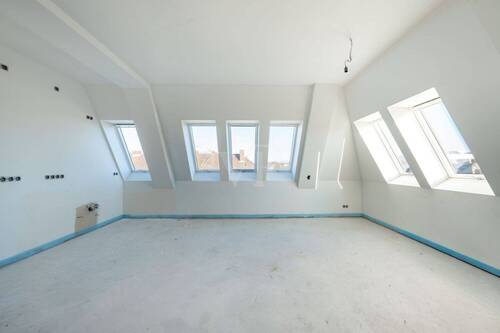 Wohn-/Essbereich IST Zustand - Etagenwohnung mit 115,00 m&sup2; in Berlin zum Kaufen