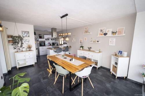 Essbereich 2. Obergeschoss - Mehrfamilienhaus, Wohnhaus mit 200,00 m² in Saarbrücken / Klarenthal zum Kaufen