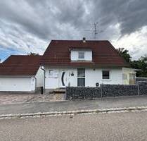 EFH mit Einliegerwohnung, großem Garten, Gartenhaus und unterkellerter Garage (provisionsfrei) - Eurasburg