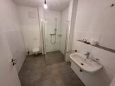 Modernes Duschbad.jpg - 