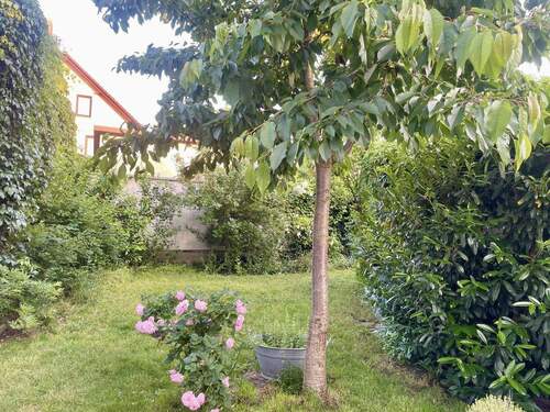 Innenhof mit Garten - Einfamilienhaus mit 240,00 m&sup2; in Buckow/Ortsteil Waldsieversdorf zum Kaufen