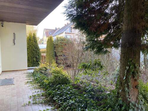 Terrasse - Einfamilienhaus mit 246,00 m&sup2; in Dentlein zum Kaufen