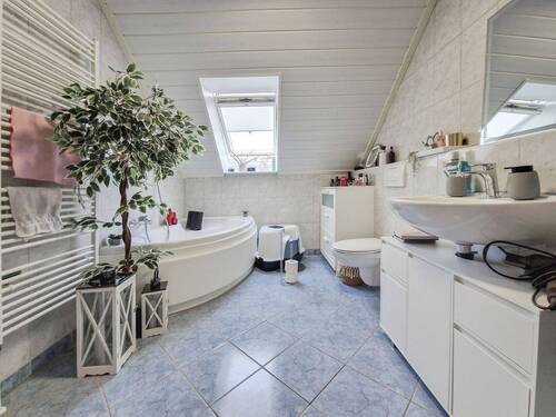 DG-Wohnung - Badezimmer - 