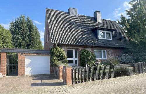 Vorderseite - 4 Zimmer Einfamilienhaus zum Kaufen in Hamburg