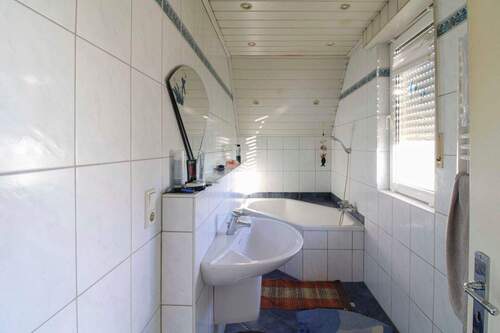 Haus 1 Bad - 