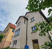 Oberndorf am Neckar: Charmantes Wohnhaus in sonniger Lage sucht liebevolle Renovierung!