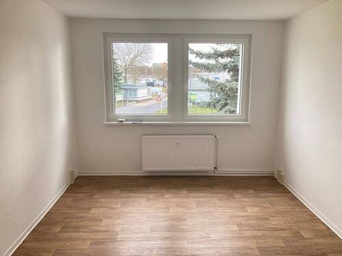 Schlafzimmer - Drei Zimmer am Stadtrand... - 374,00&nbsp;EUR Kaltmiete, ca.&nbsp; 57,50&nbsp;m&sup2;&nbsp;Wohnfl&auml;che