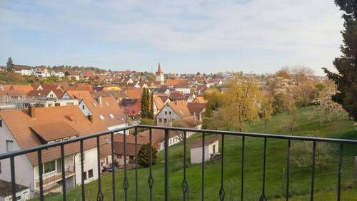 Balkon mit toller Aussicht - 4 Zimmer Etagenwohnung zum Kaufen in Weissach