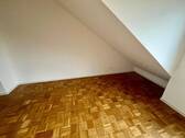 DachschrägeJPG - 1 Zimmer Etagenwohnung zur Miete in Ostfildern