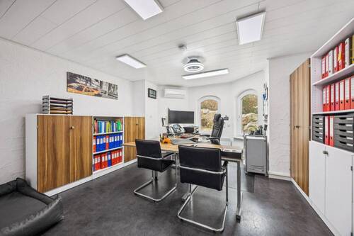 Büro UG - 