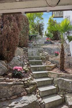 Treppenaufgang zum Garten - 