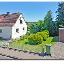 Niedliche Doppelhaushälfte in Vellmar auf knapp 1200 m² Grundstück,